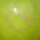 Grüner Apfel mit Herz-Kontur